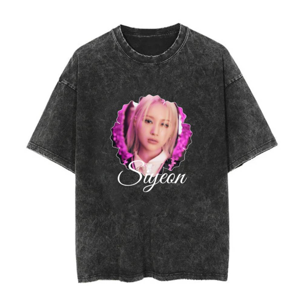 Siyeon T-Shirt